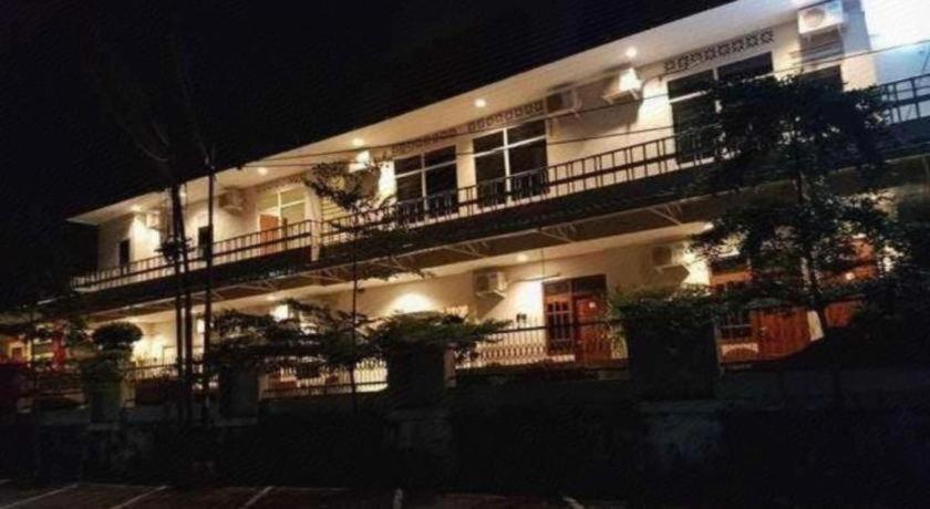 סמאראנג New Mira Hotel מראה חיצוני תמונה